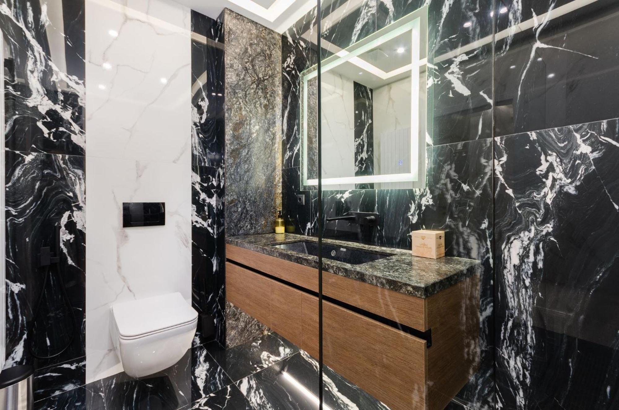 Luxury Apartment Close To The City Centre تشيسيناو المظهر الخارجي الصورة