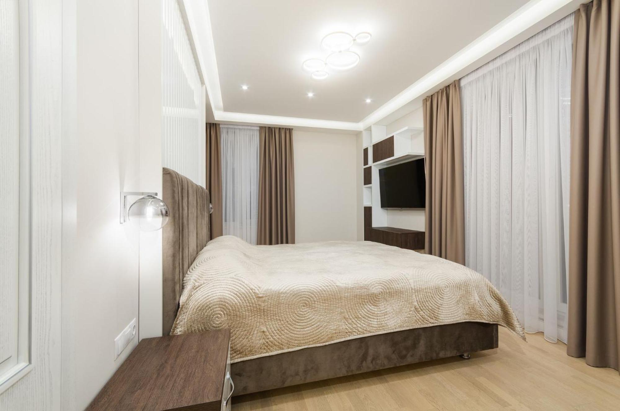 Luxury Apartment Close To The City Centre تشيسيناو المظهر الخارجي الصورة