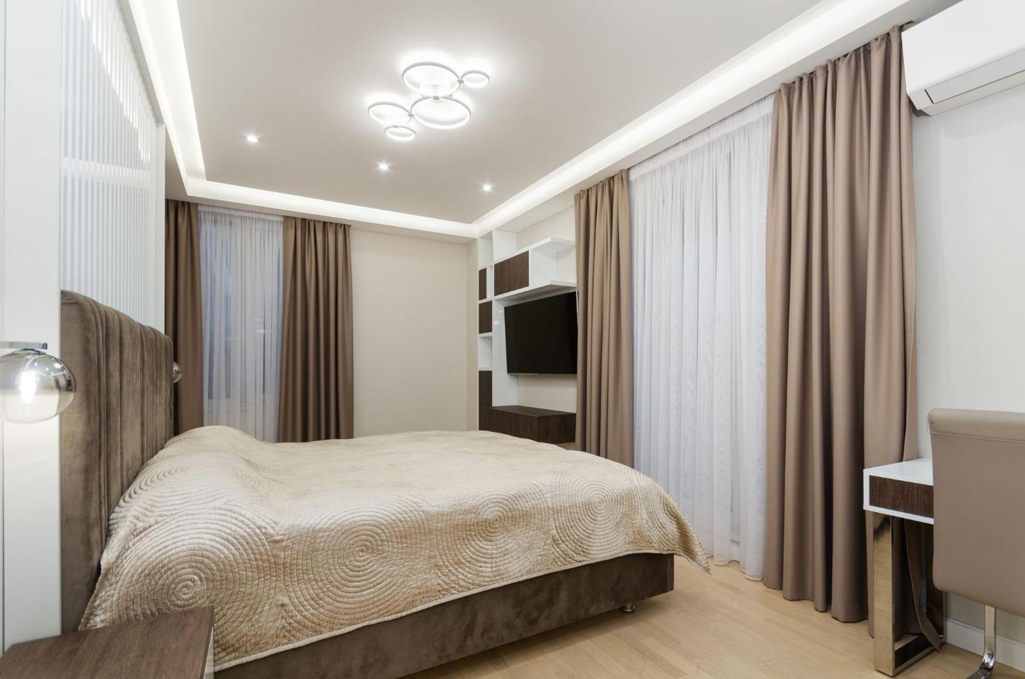 Luxury Apartment Close To The City Centre تشيسيناو المظهر الخارجي الصورة